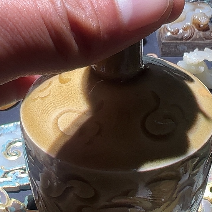 敬***贤和田玉（糖玉）未镶嵌挂件