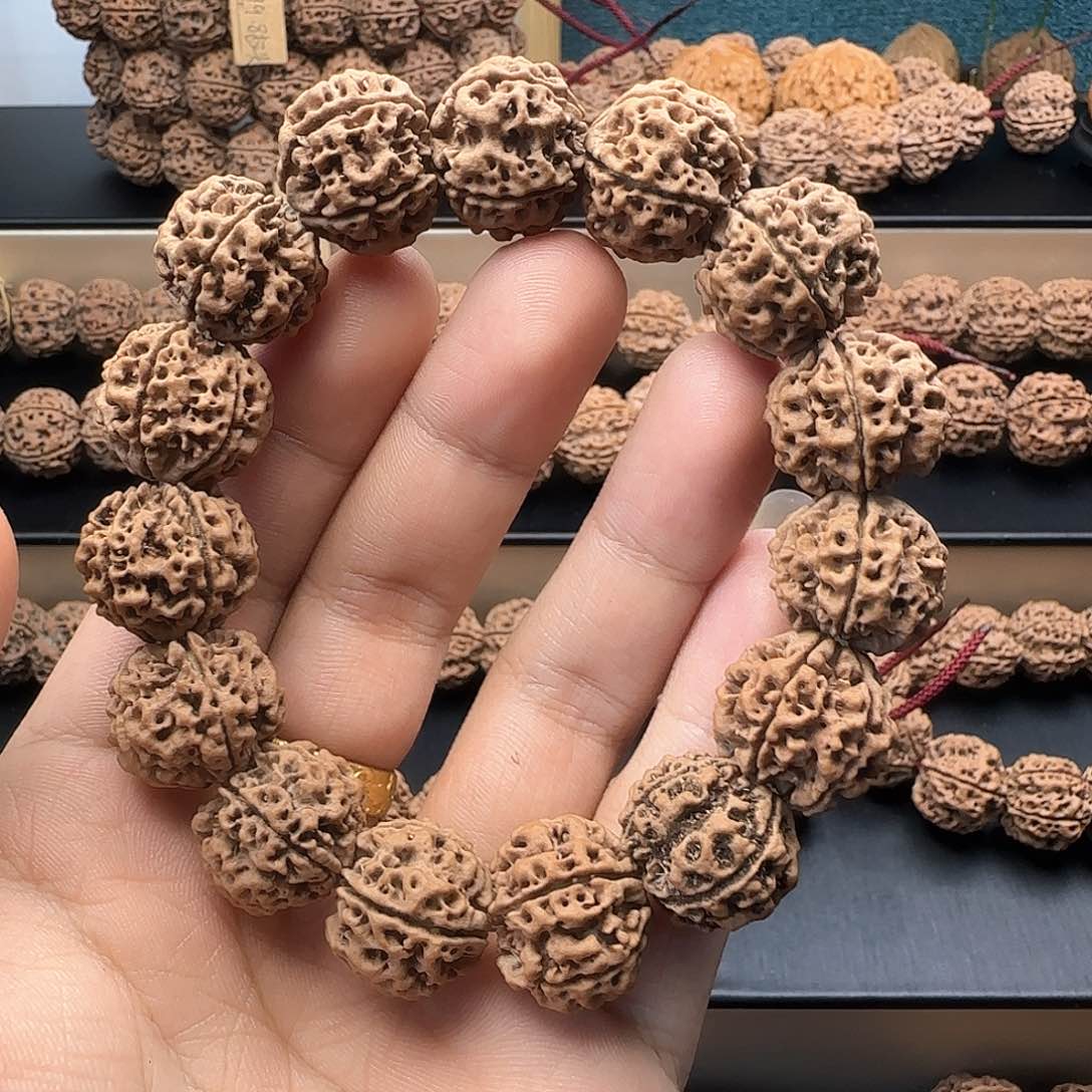 金刚菩提吊坠18尺寸老原生态安娜大金刚