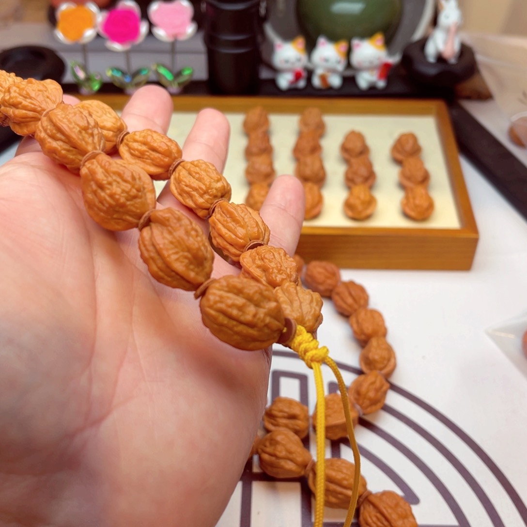 文玩核桃手串蛤蟆头