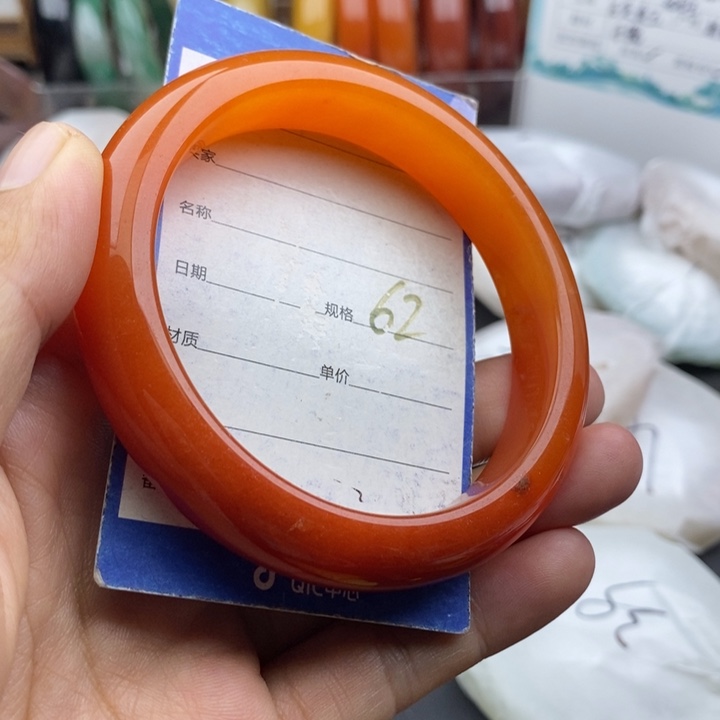 未镶嵌手镯石英质玉