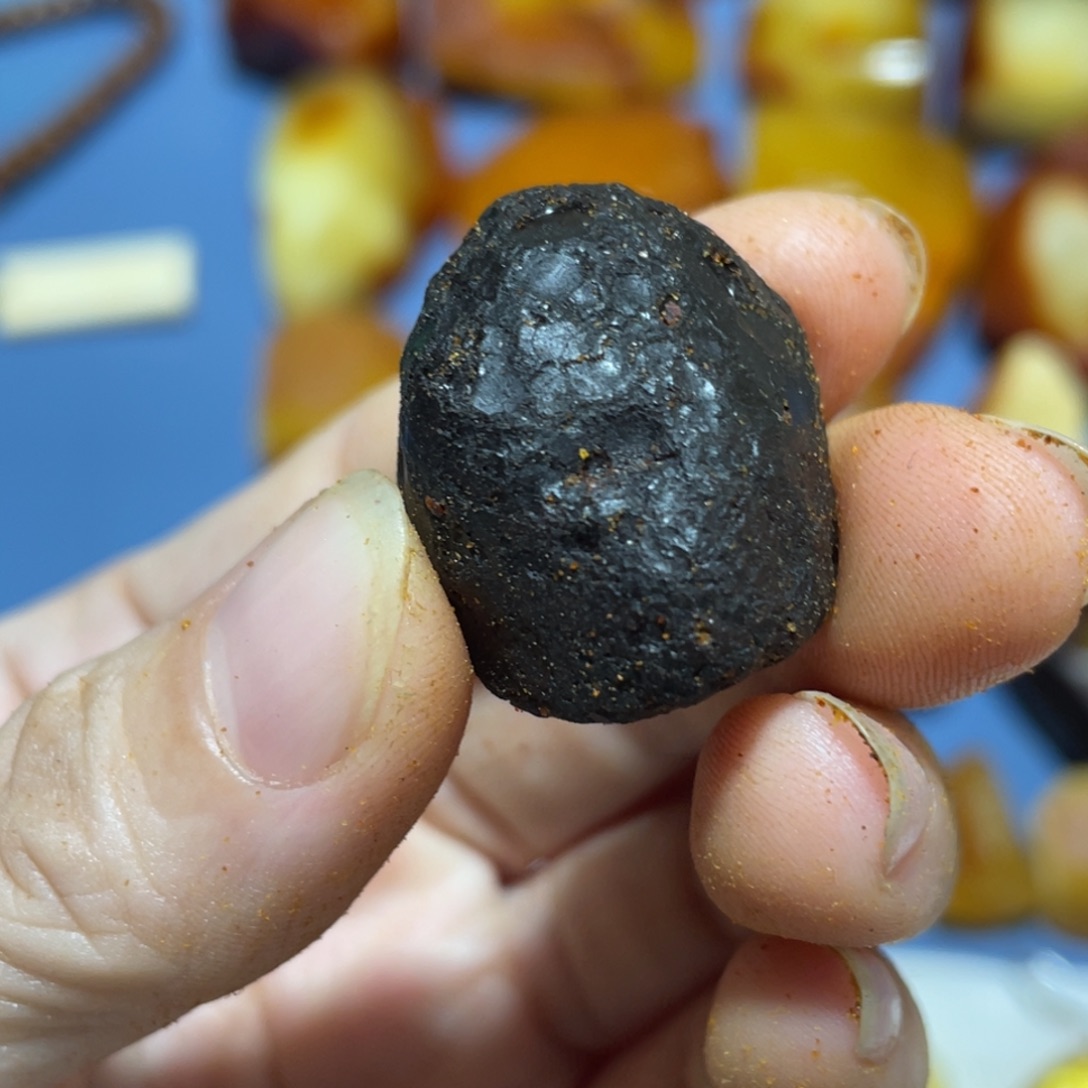 团***儿定制蜜蜡未镶嵌珠