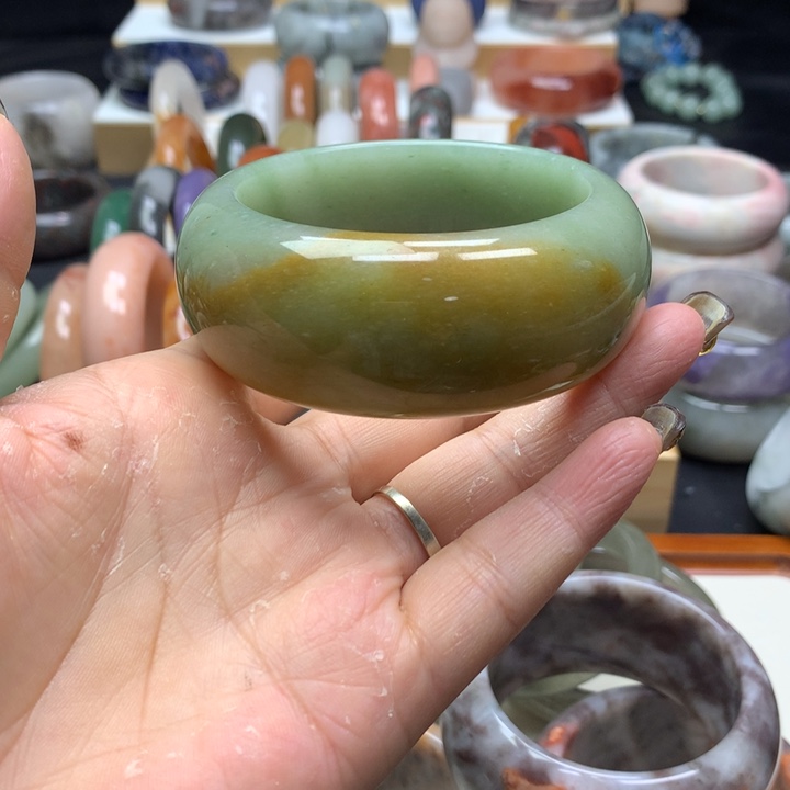 未镶嵌手镯石英质玉秋*意