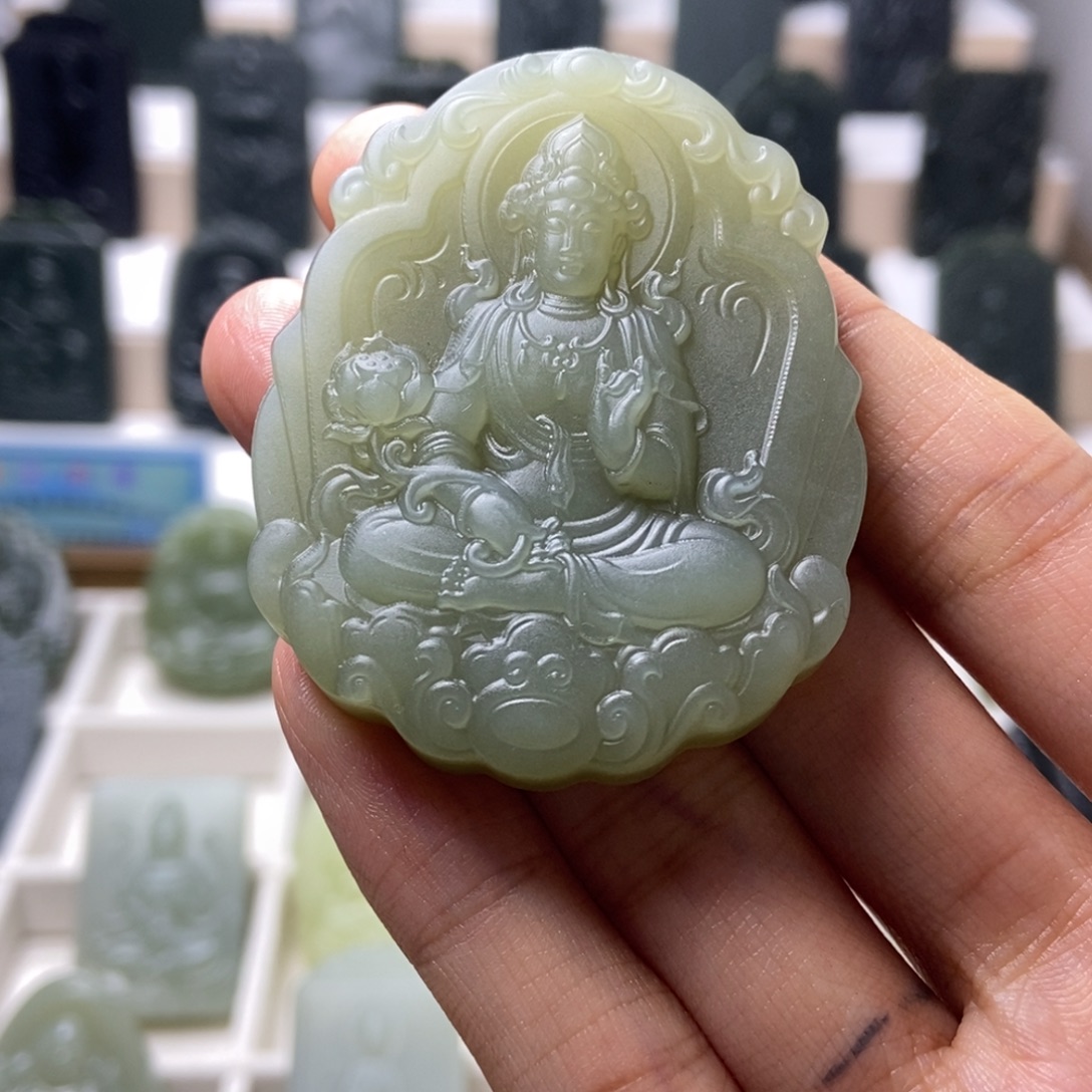 和田玉未镶嵌颈饰