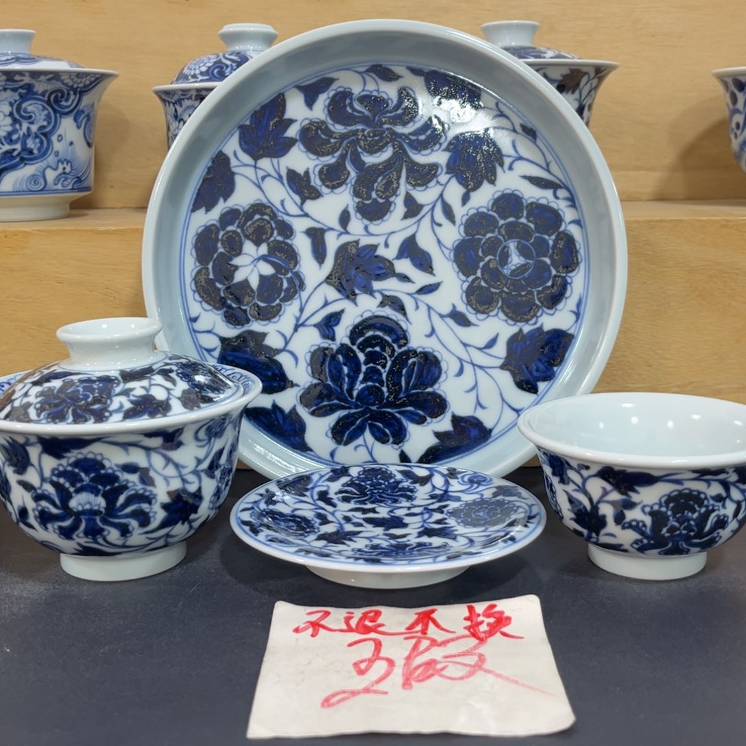 手绘仿元牡丹四件套