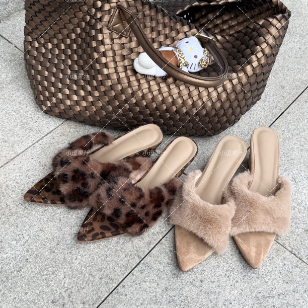 小逗果汁《欲望都市》25AW秋冬系列辣妹养成毛绒尖头美学高跟拖坡跟