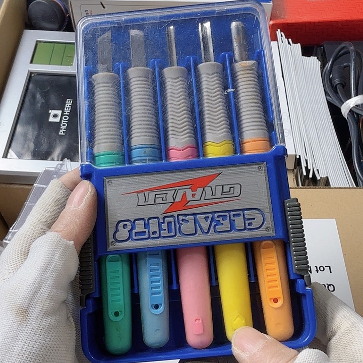 狂*中古商品，瑕疵品，不保好坏。330