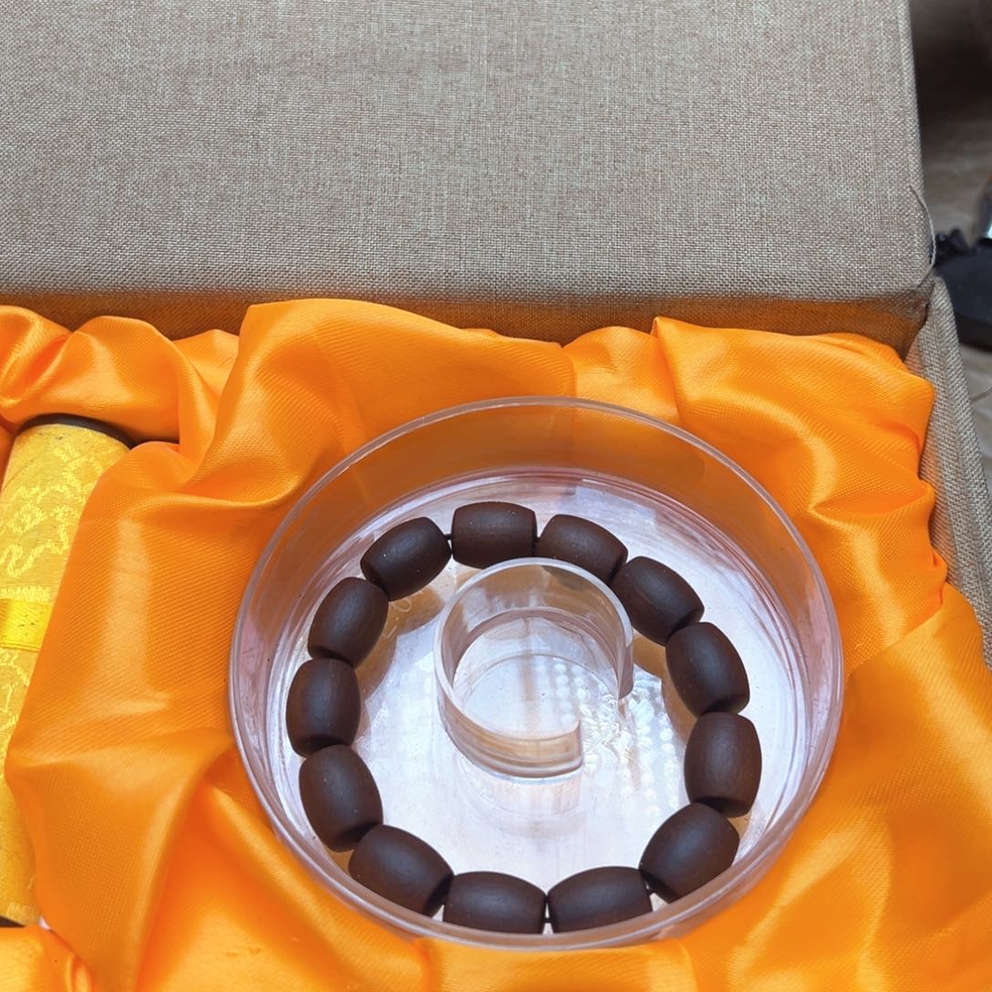 大叶紫檀（黑酸枝木类）