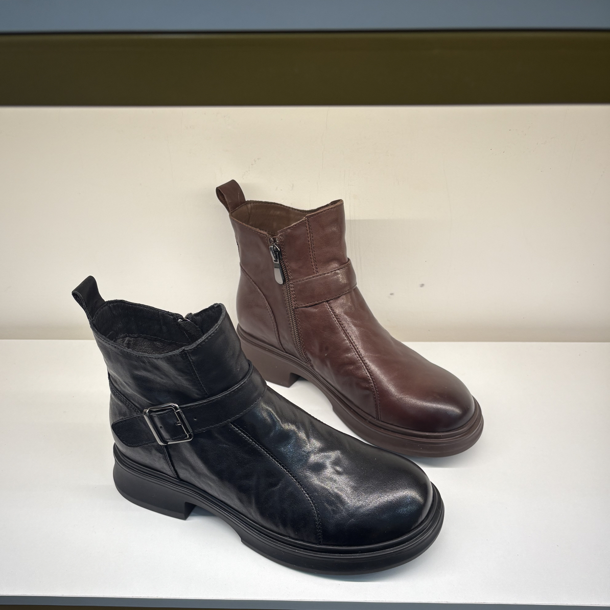 短靴2025冬真皮皮带扣机车靴马丁靴切尔西靴2609