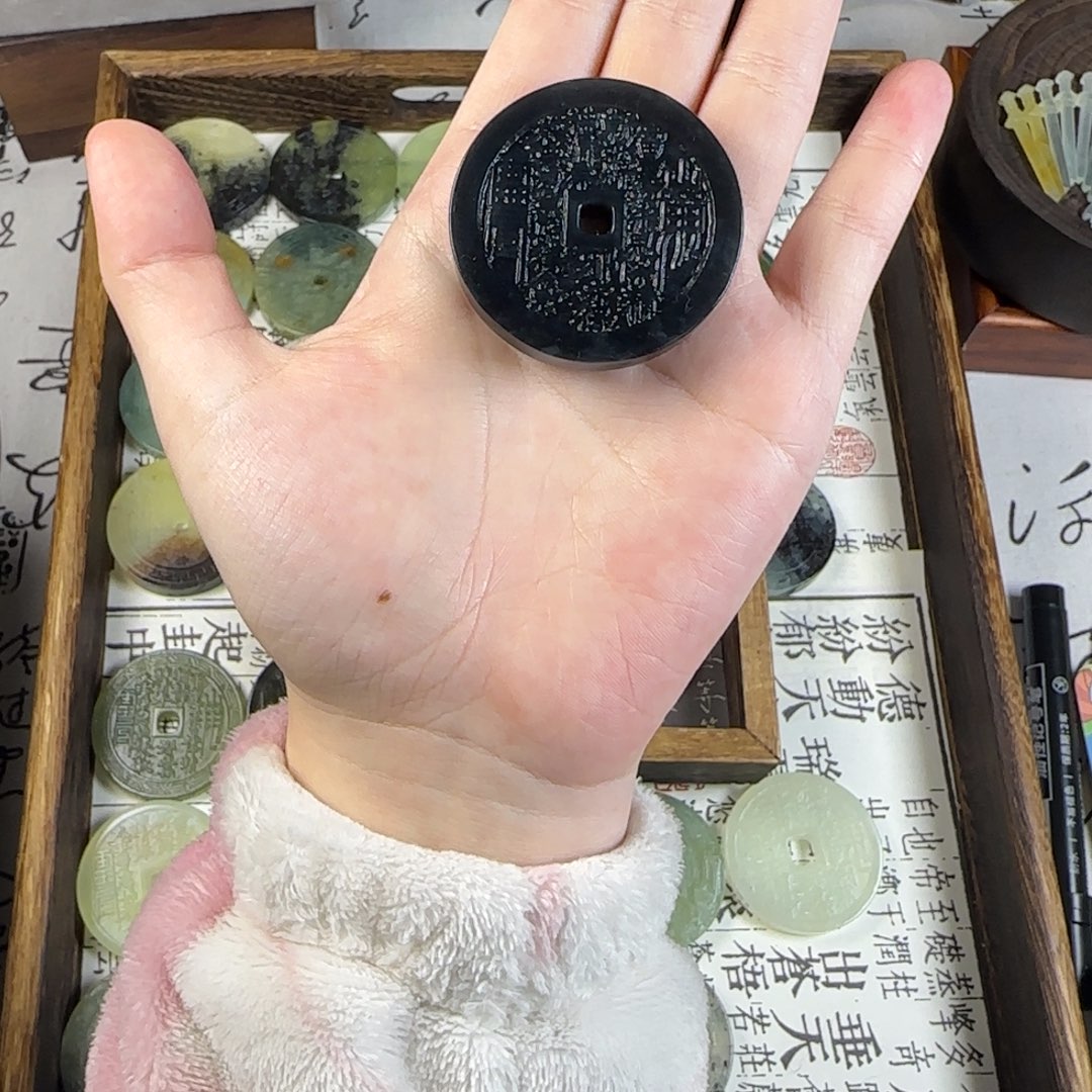 沫****蛇纹石玉合金颈饰
