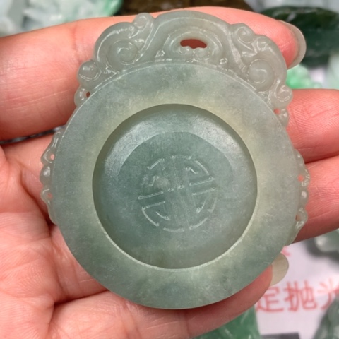 定制翡翠未镶嵌翡翠