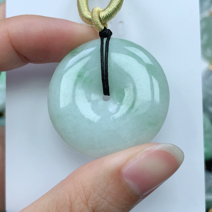 翡翠颈饰未镶嵌天然翡翠a货