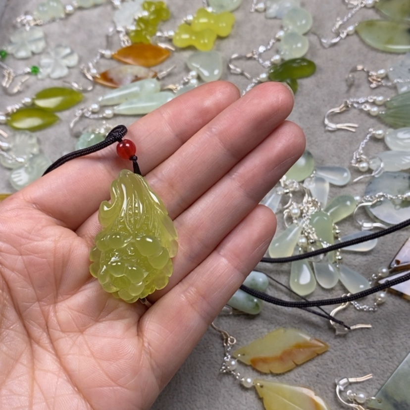 【闪购商品】蛇纹石玉挂件耳饰耳环项链未镶嵌