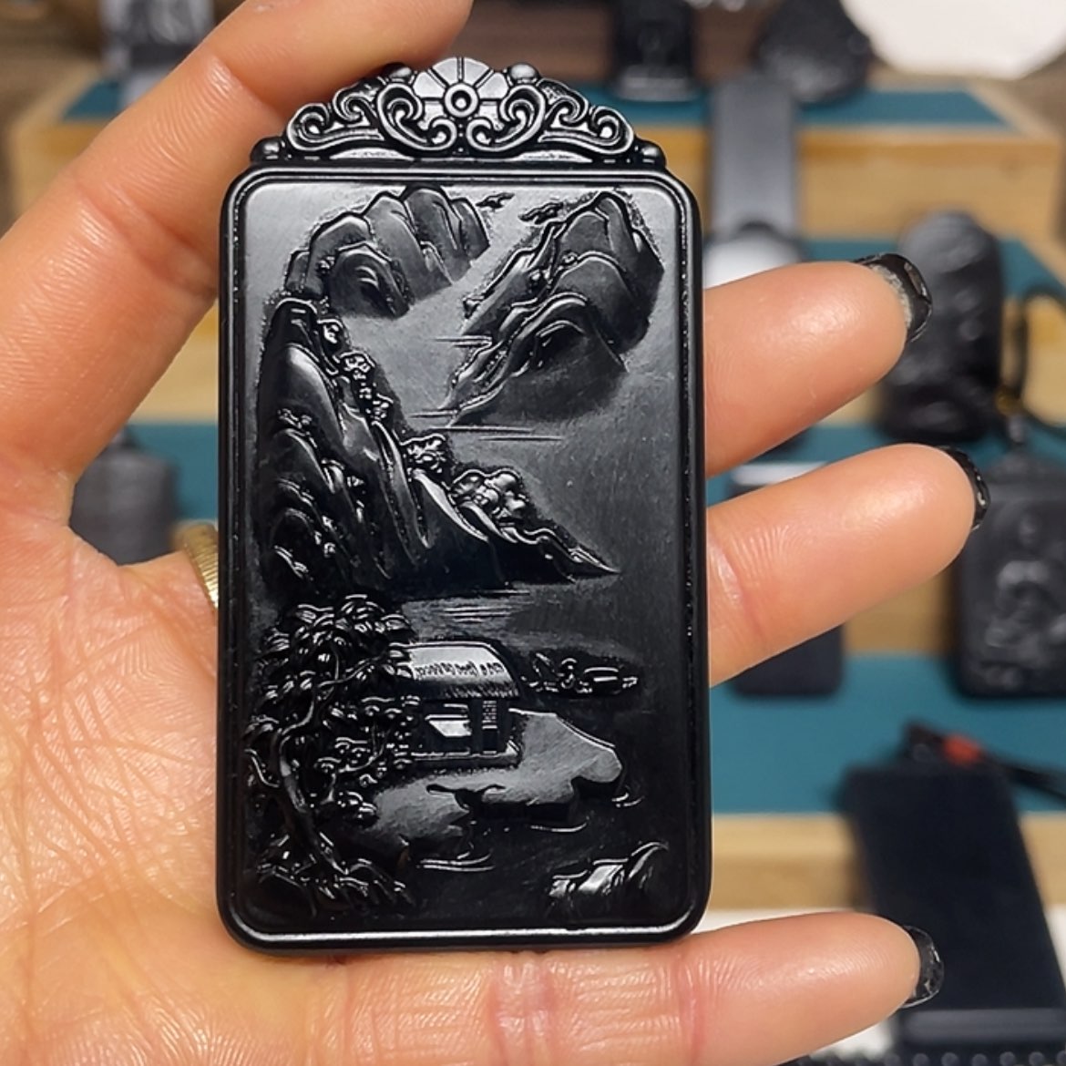 【闪购商品】和田玉吊坠(不含链)未镶嵌孙*宝黑青88克