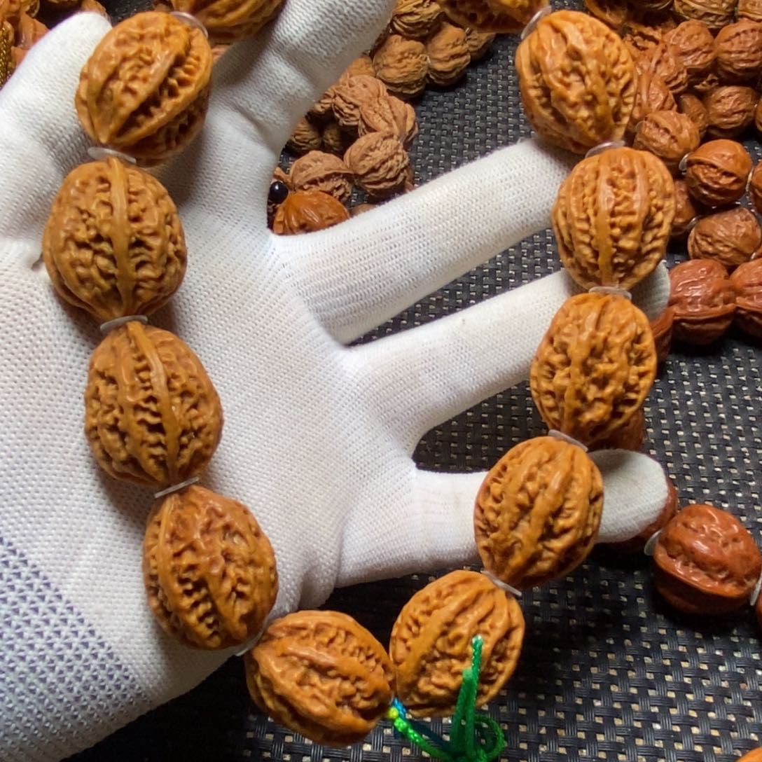 潜***1手串文玩核桃宠粉