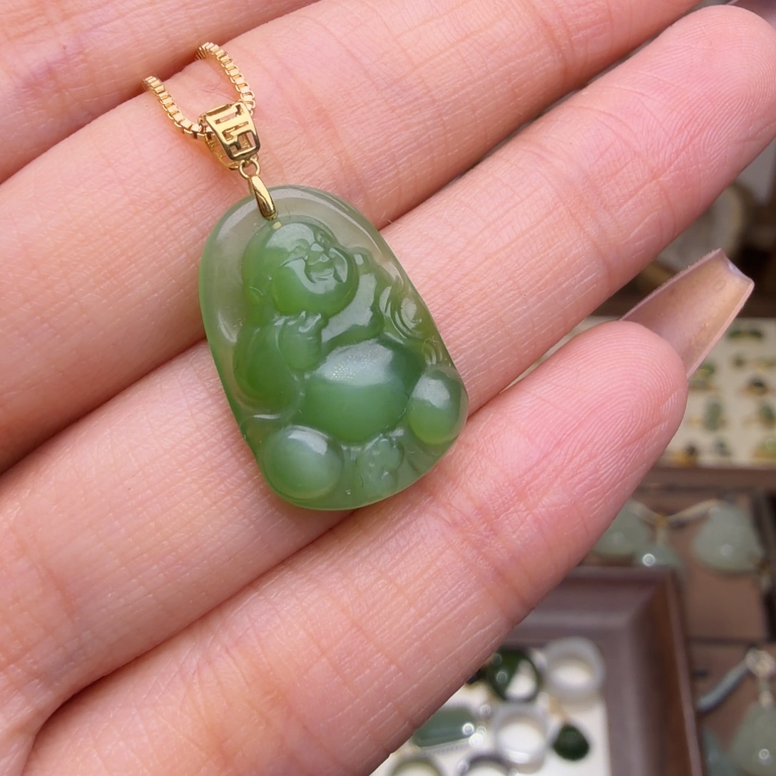 和田玉18K金镶嵌颈饰