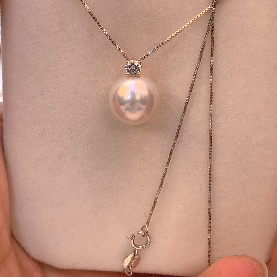 淡水珍珠吊坠(赠链)18K金镶嵌