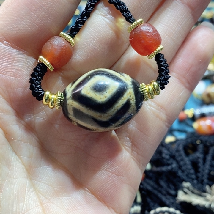 玛瑙/玉髓颈饰合金15