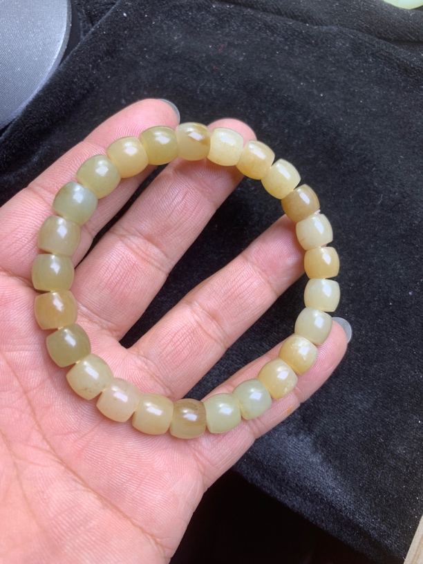 新疆和田玉且末蜂蜜糖直切极限孤手链