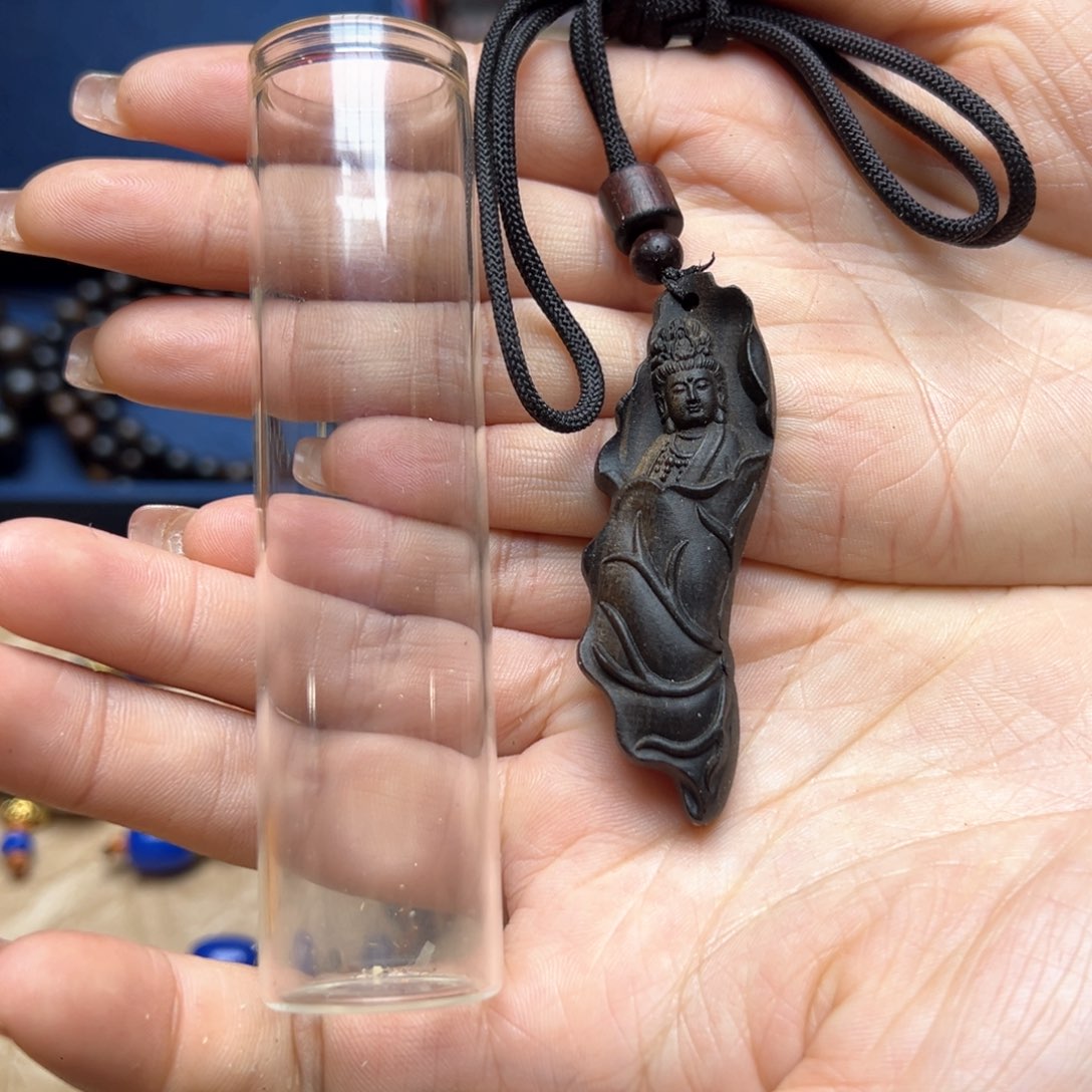 大叶紫檀（黑酸枝木类）