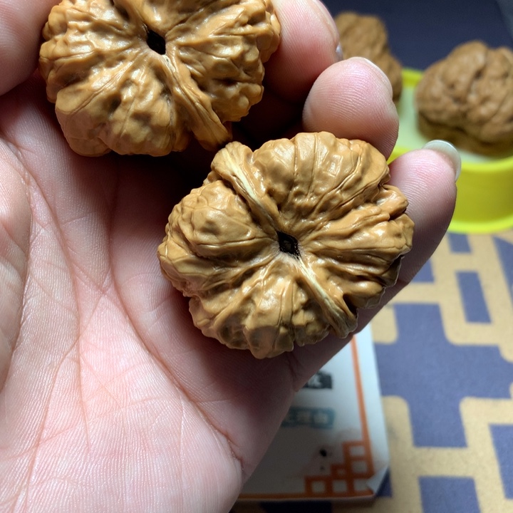 文玩核桃吊坠蛤蟆头40.001强