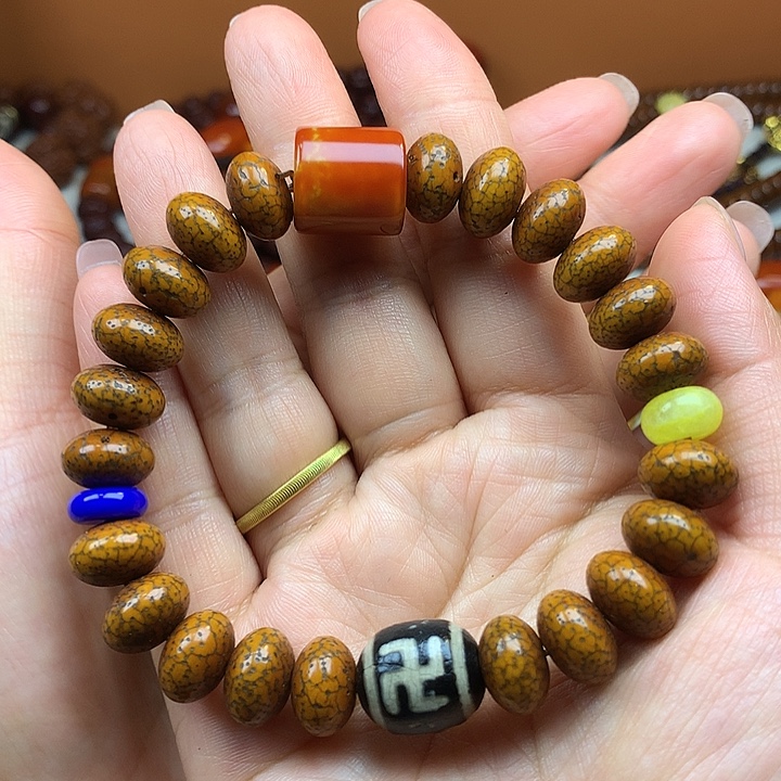 吊坠星月菩提手串