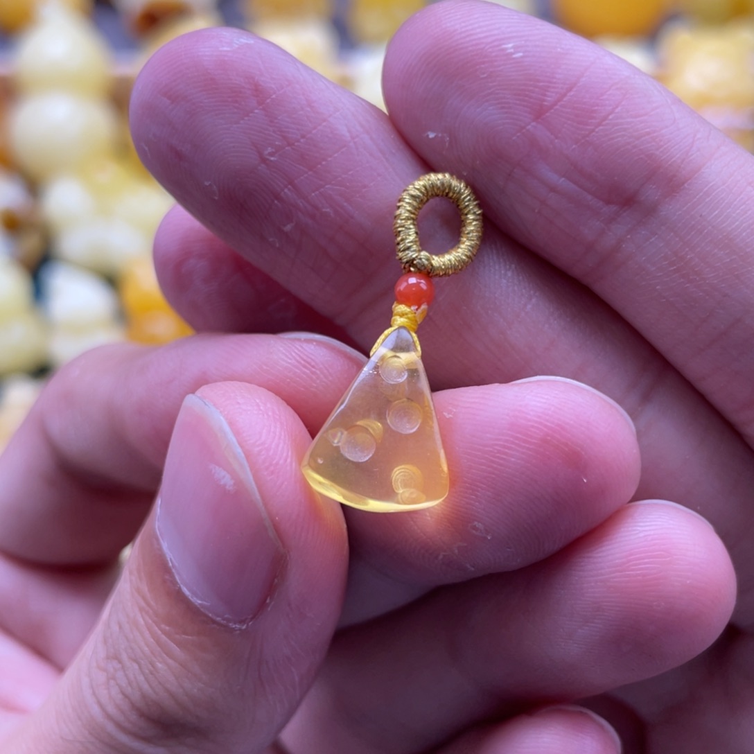 琥珀未镶嵌裸石蜜蜡