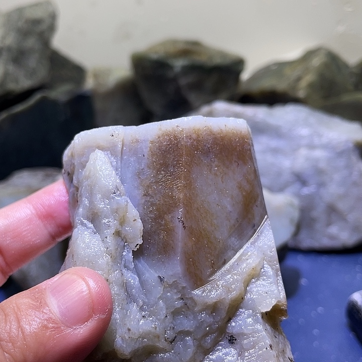 和田玉未镶嵌珠宝半成品