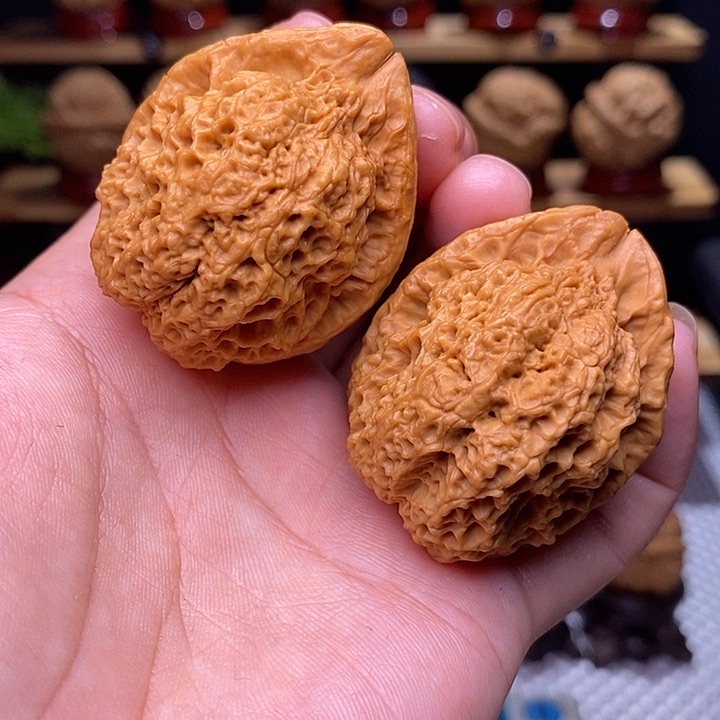 文玩核桃吊坠蝉王1