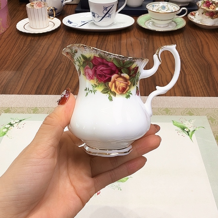 瓷片杯子杯子杯子水杯杯子水杯