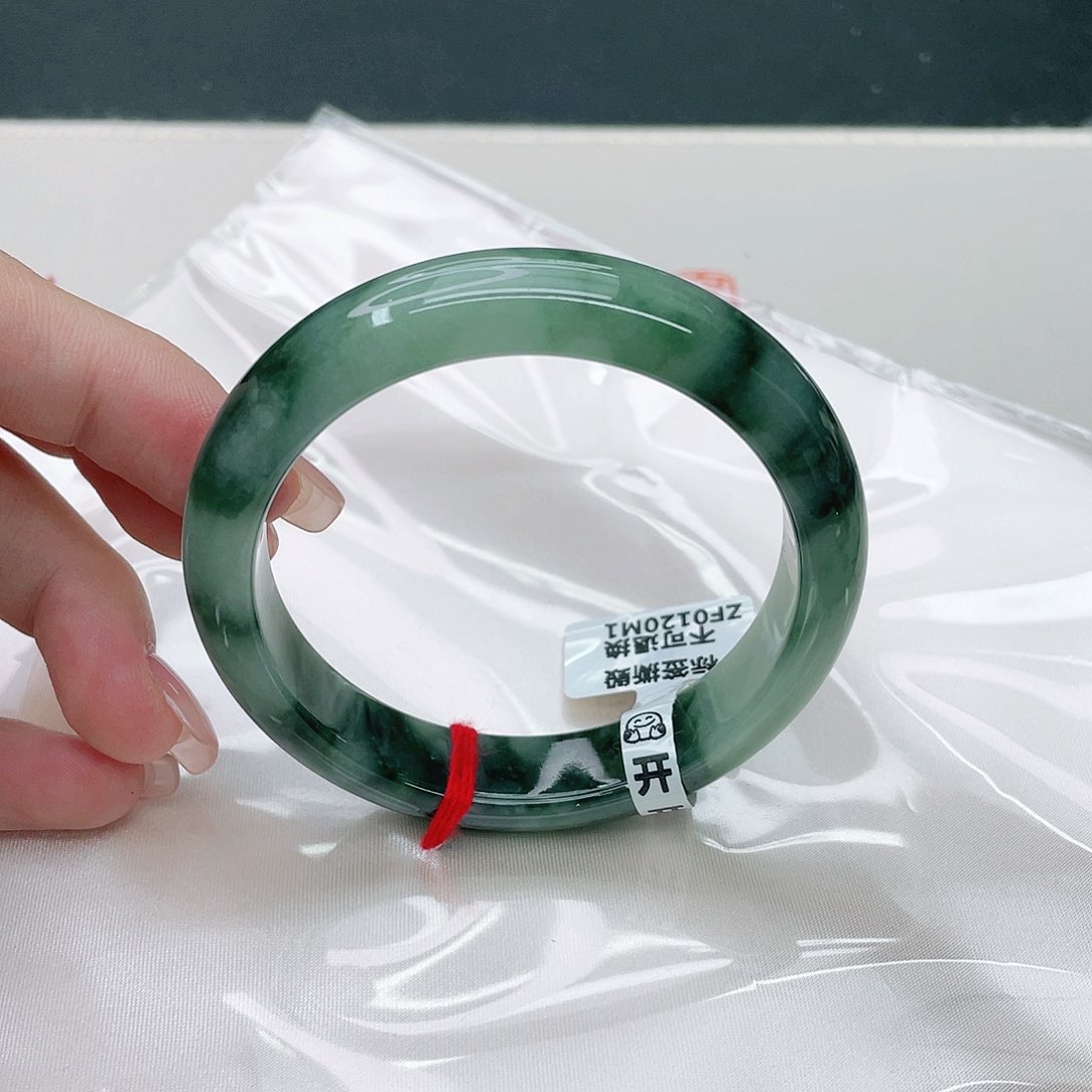 翡翠手镯未镶嵌正56.5