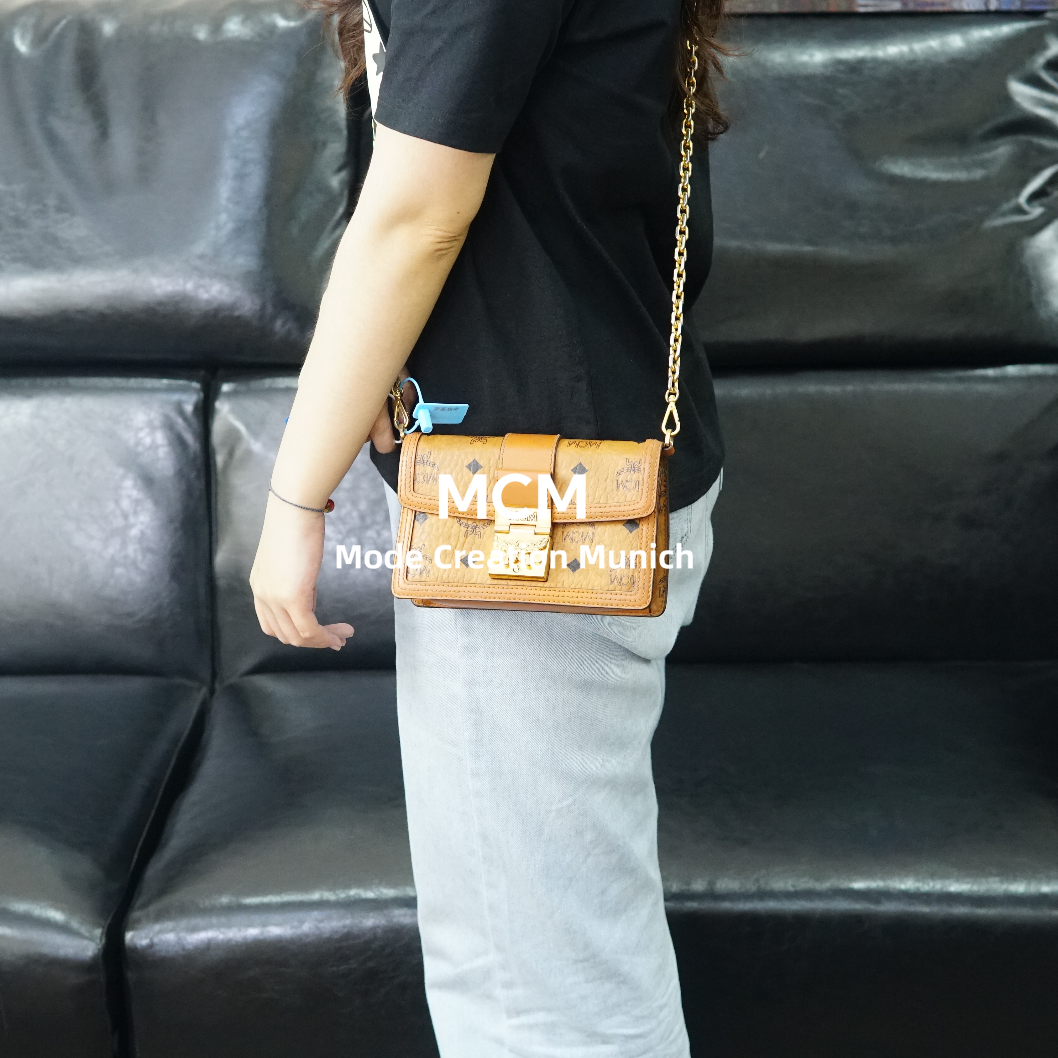 95新 MCM 干邑色金扣链条包/XS05530023/0023