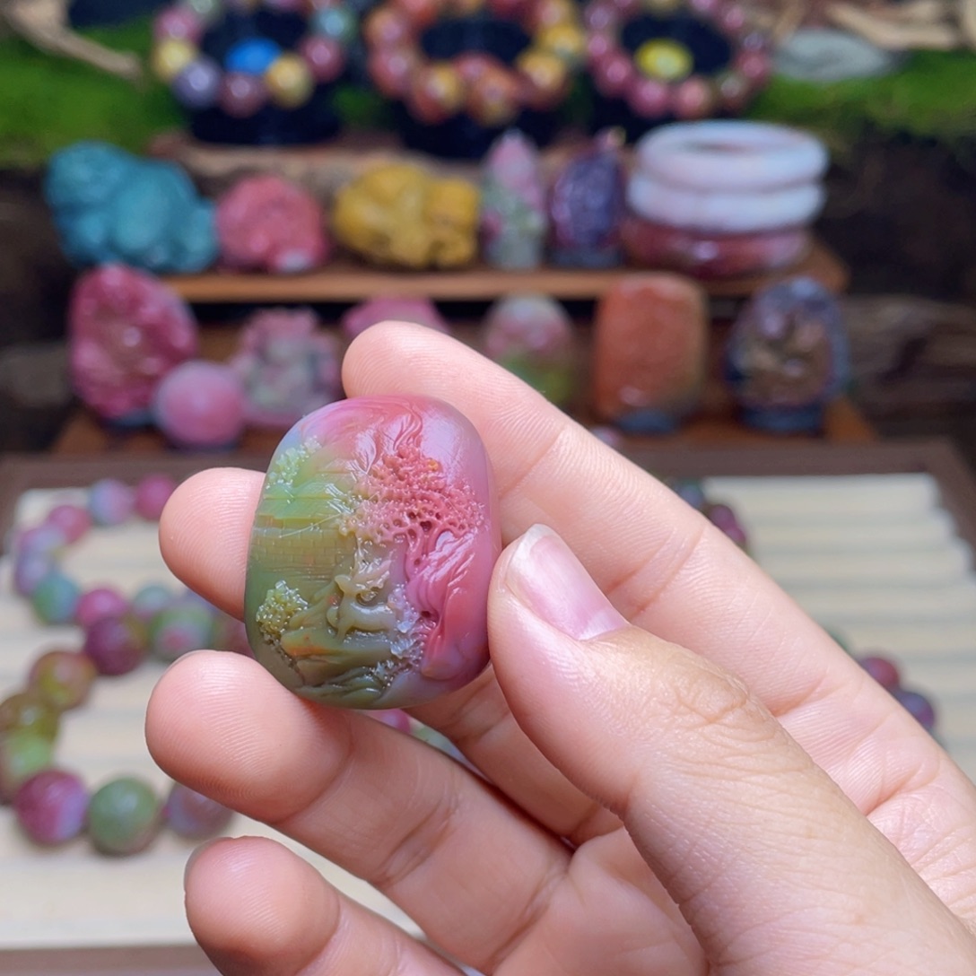 玛瑙/玉髓未镶嵌珠宝半成品c****g盐源玛瑙