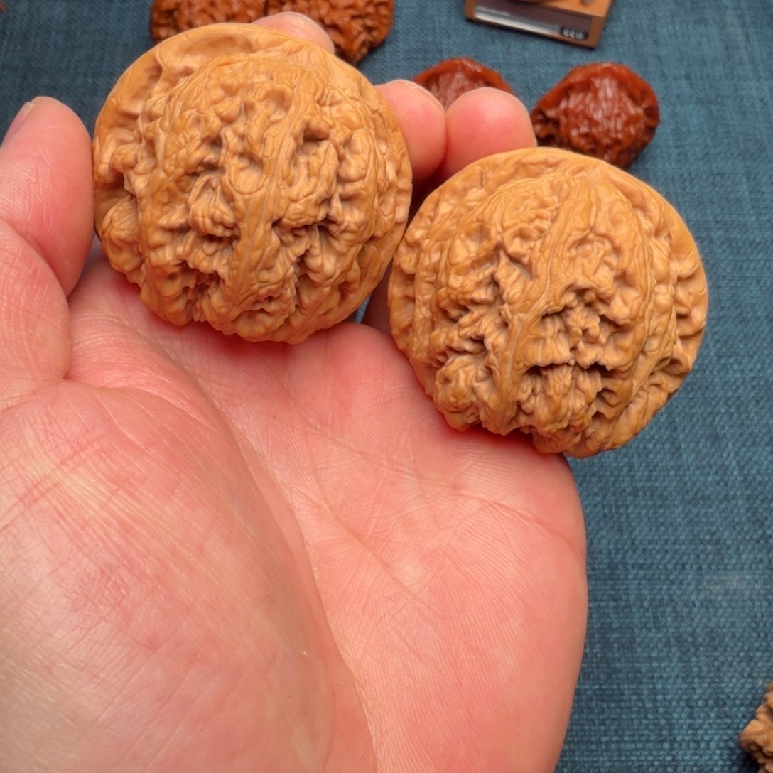 文玩核桃吊坠粗筋46