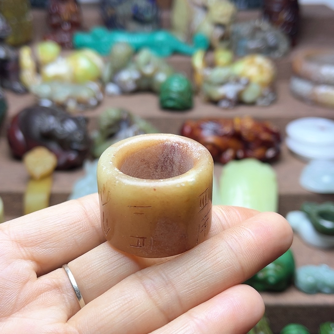 白玉菩提吊坠张*臣。。