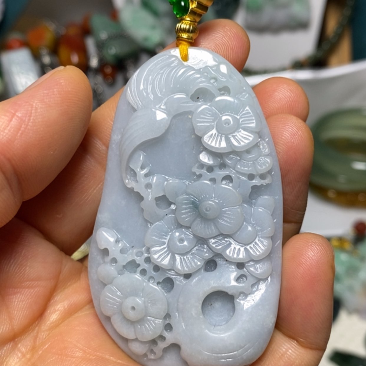 【闪购商品】翡翠吊坠(赠链)未镶嵌