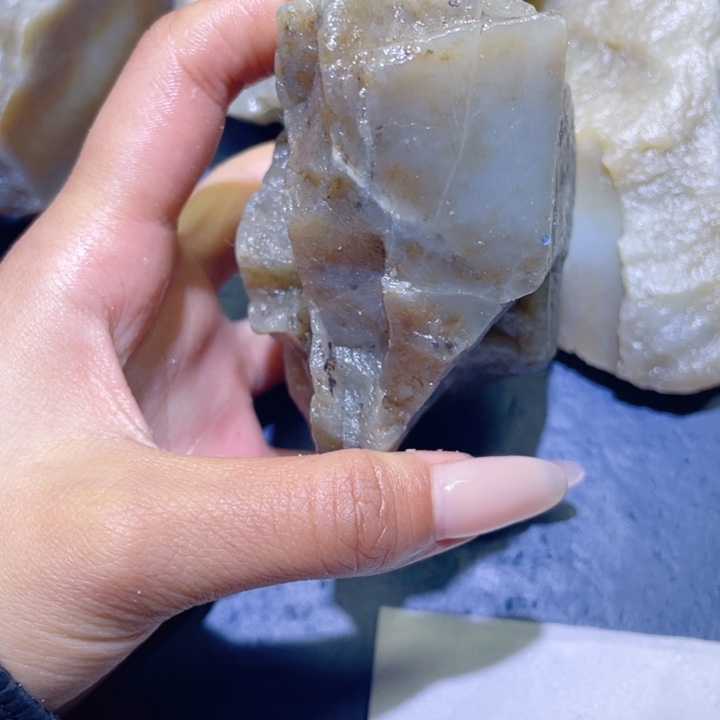 和田玉未镶嵌珠宝半成品