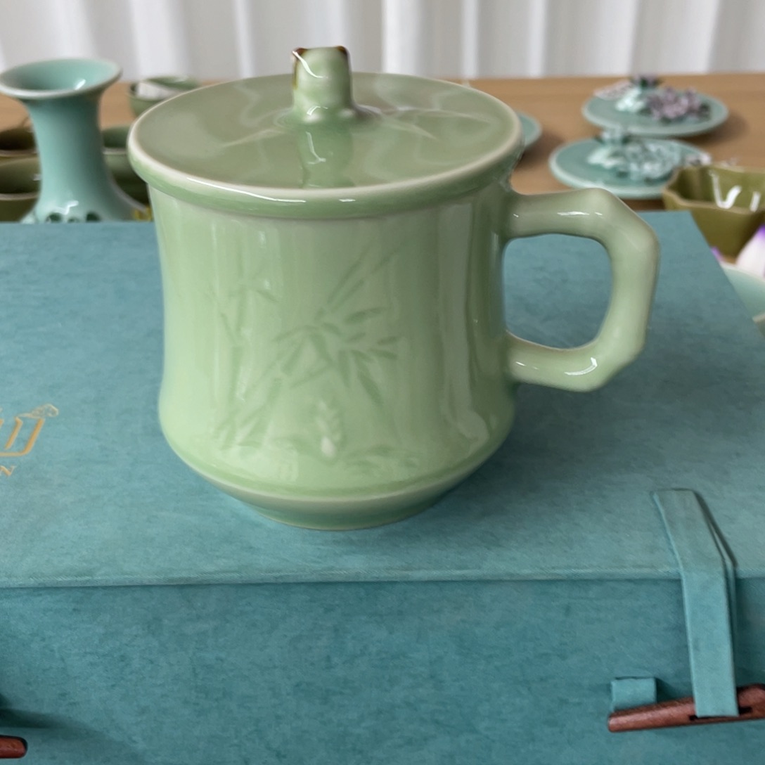 微瑕特价青瓷青瓷