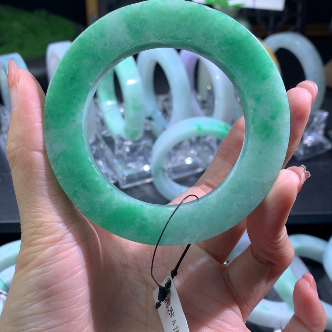 定制翡翠A货翡翠手镯毛坯未镶嵌胡*