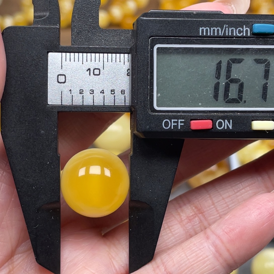 猕****琥珀未镶嵌裸石天然