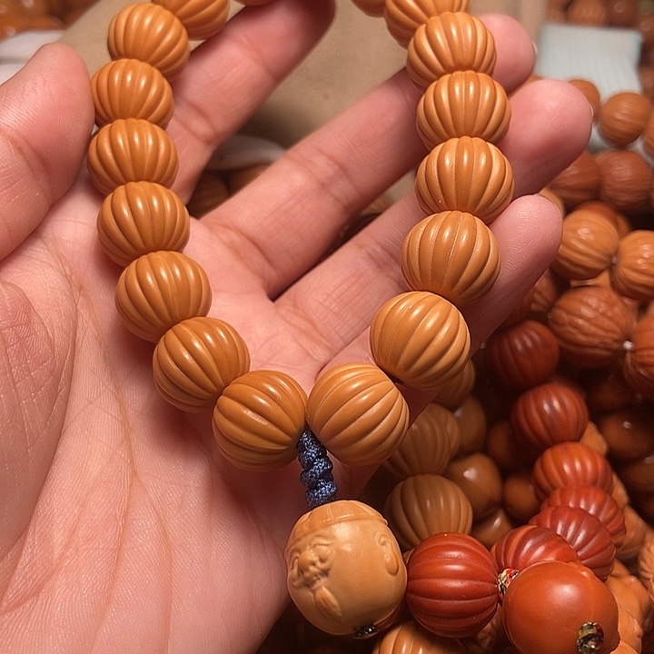 猴头核桃吊坠用****4手持