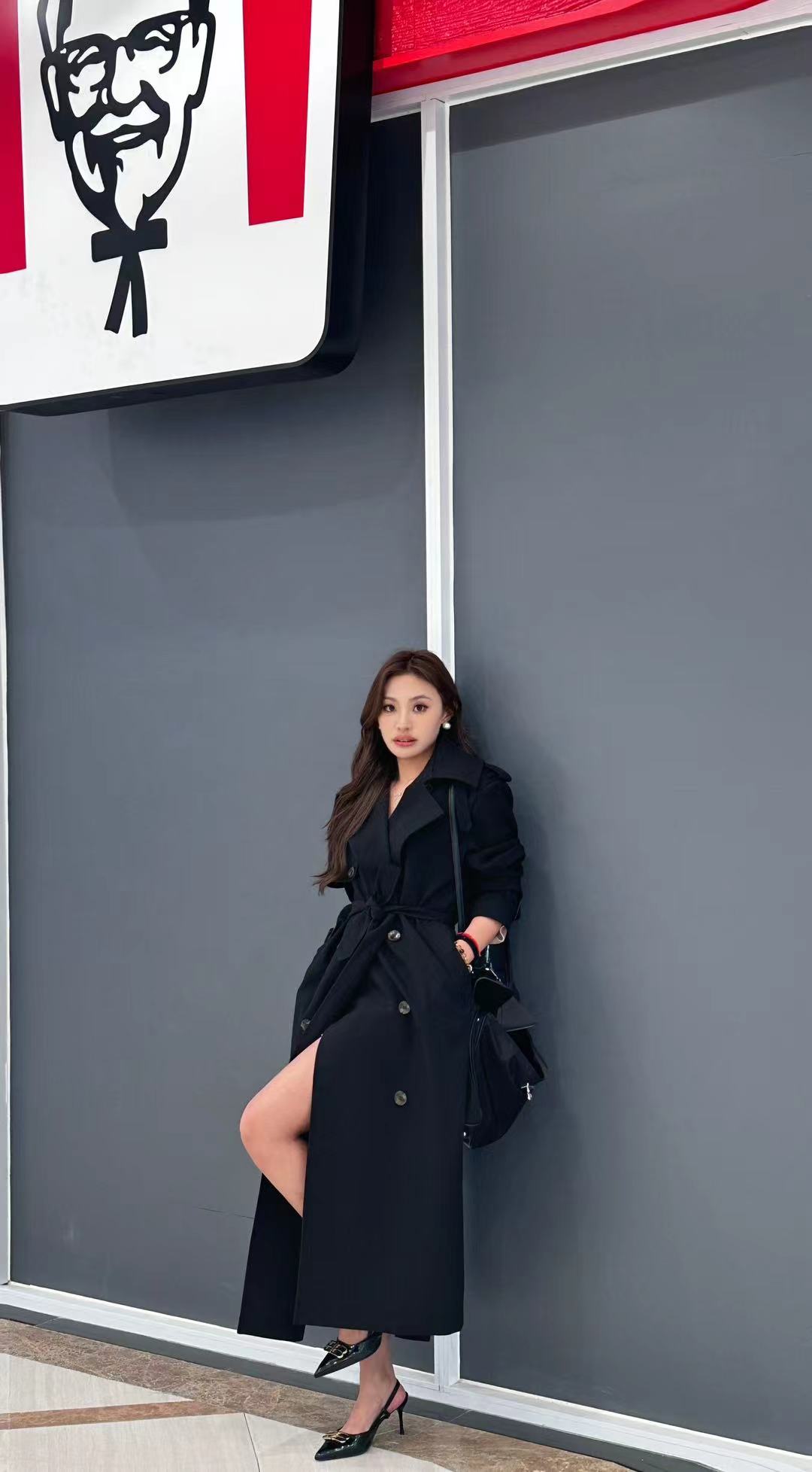 《南韩大女主》新款大翻领双排扣长款秋冬英伦风休闲气质风衣外套