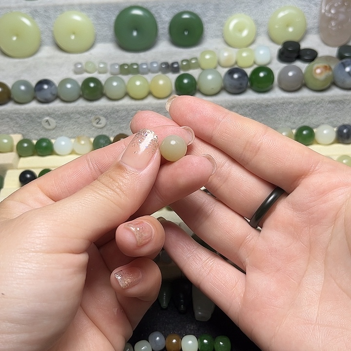 手链未镶嵌和田玉（糖玉）