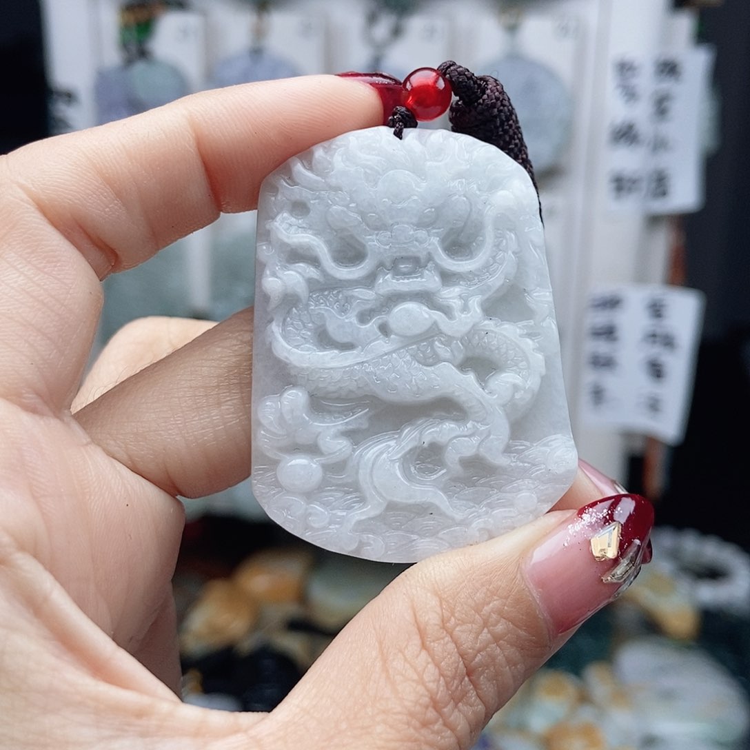 翡翠颈饰14K金镶嵌翡翠