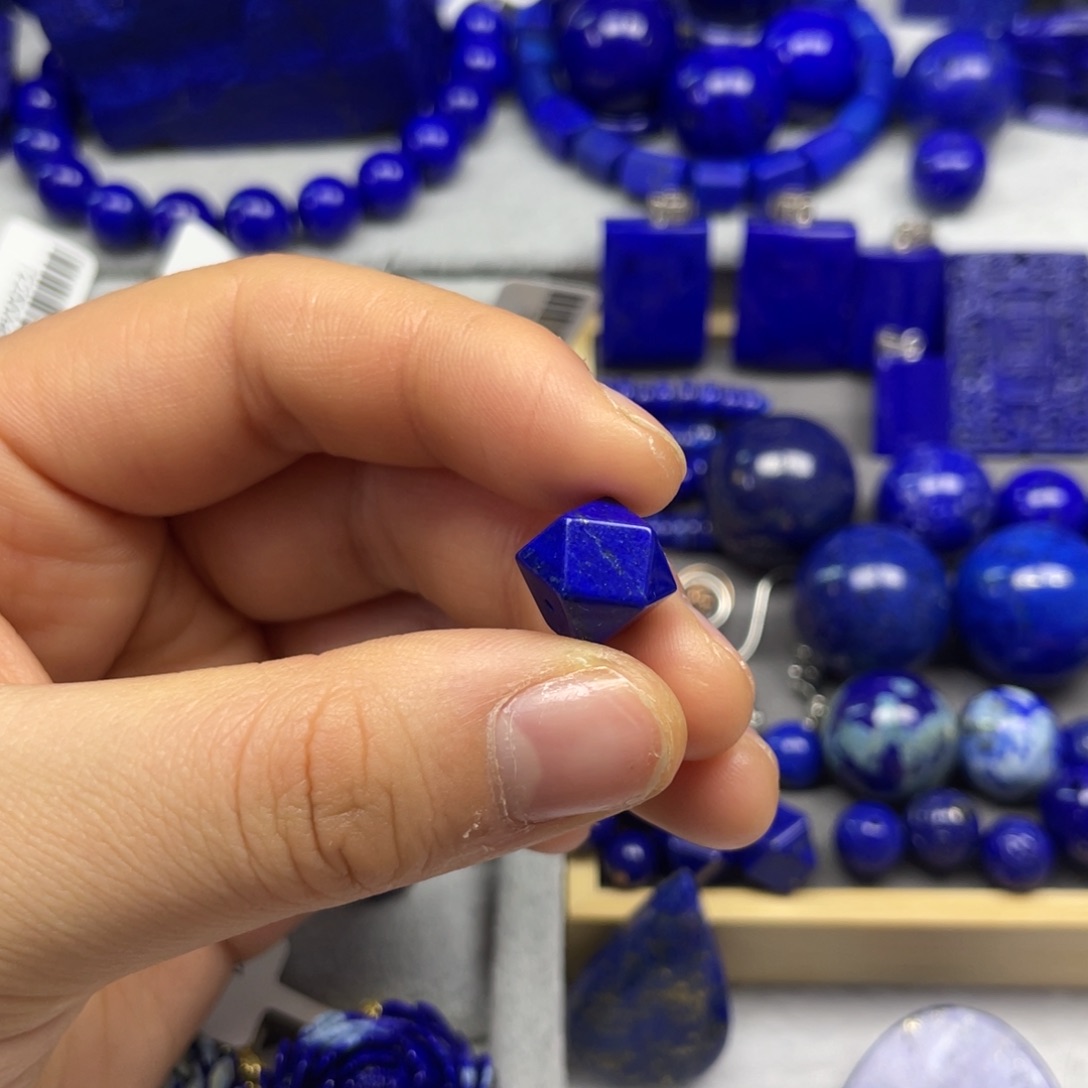 青金石唐八棱未镶嵌