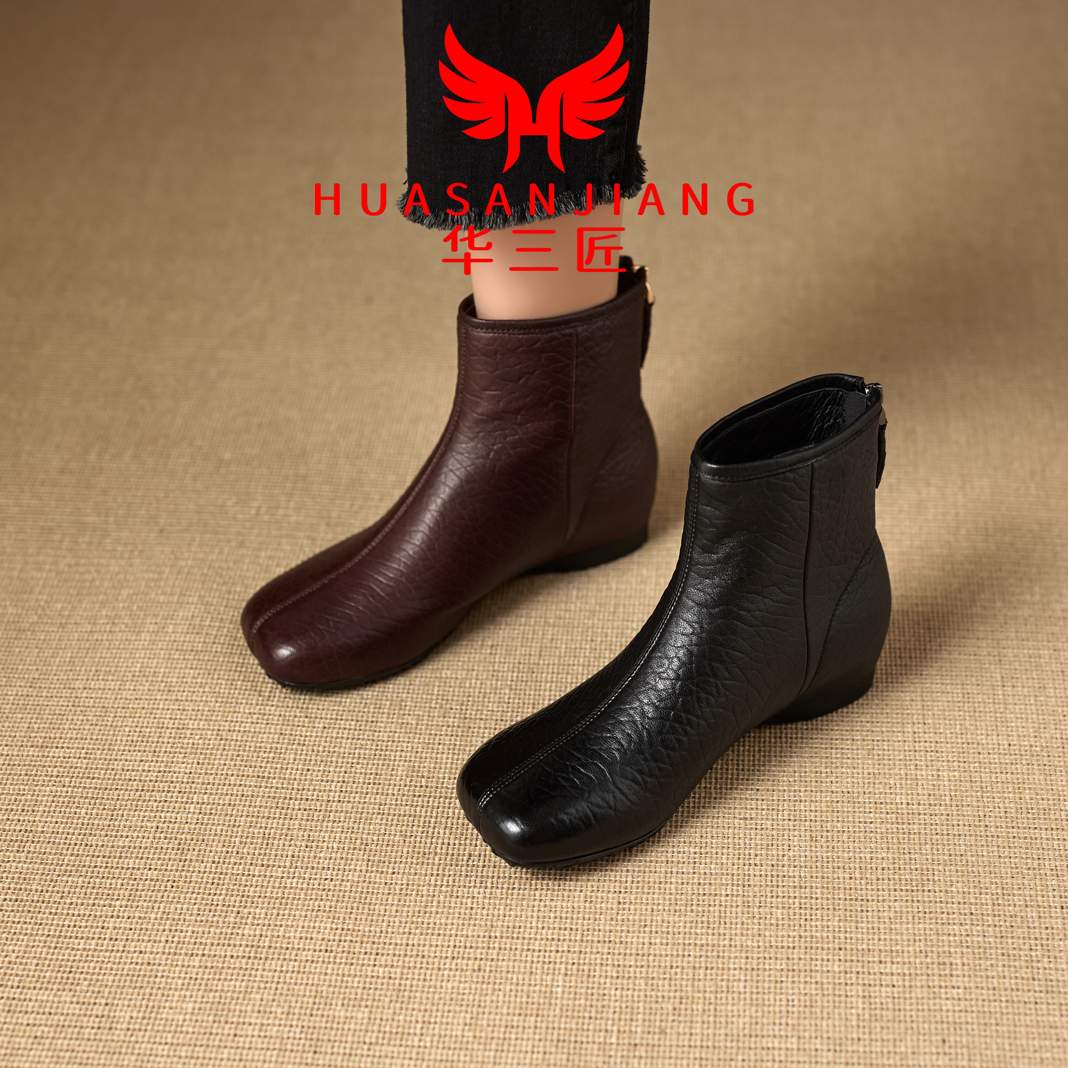 华三匠跟高3cm短靴女款2025爆款软底英伦大象纹羊皮方头秋冬季女