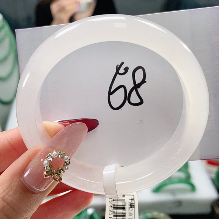 石英质玉手镯未镶嵌天然A货非洲翠手镯