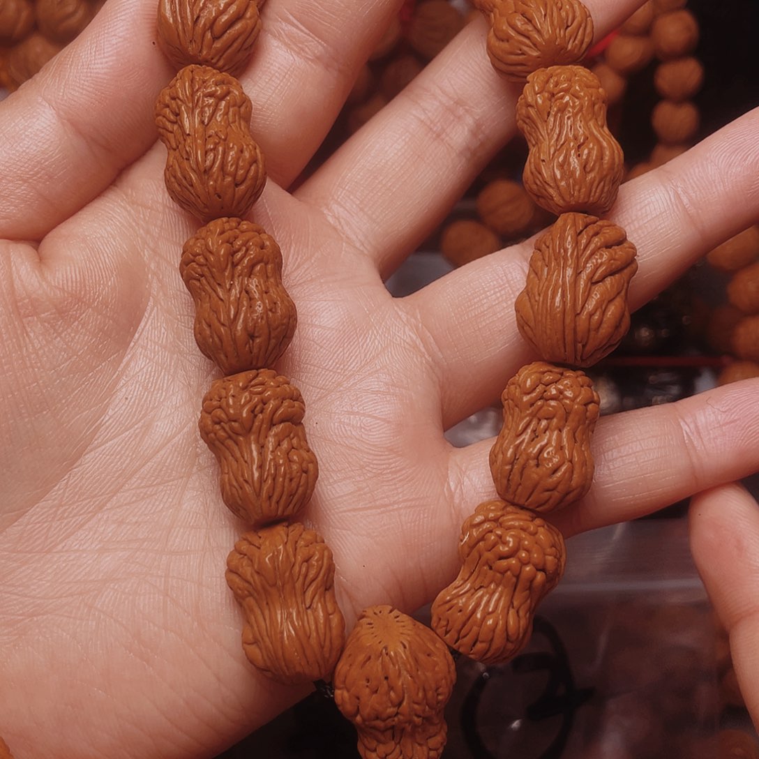 桃核吊坠龙纹桃枭