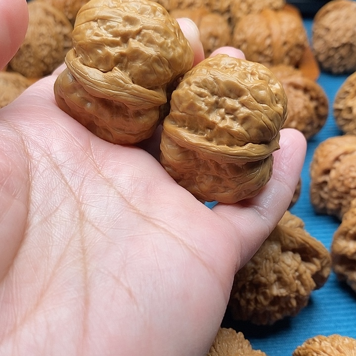 金蟾40肚已打底手把件