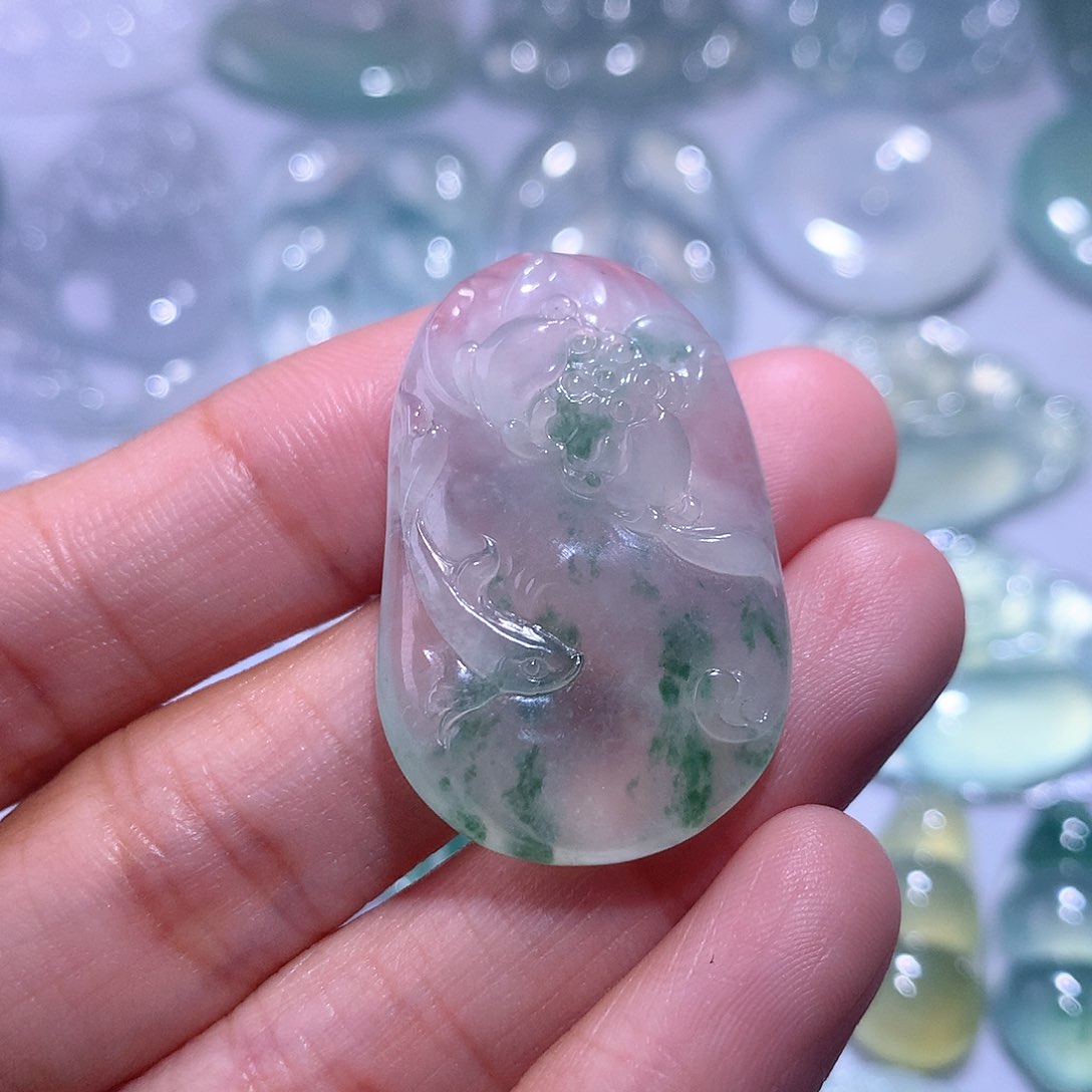 【闪购商品】翡翠颈饰未镶嵌牌