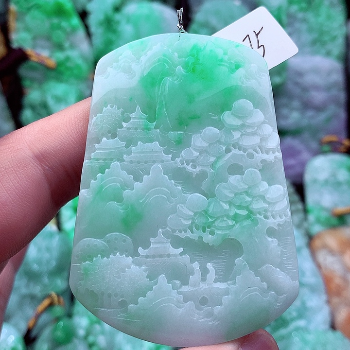 翡翠未镶嵌吊坠(不含链)